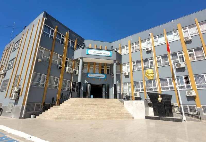 ss-altinova-ilkokulu-01
